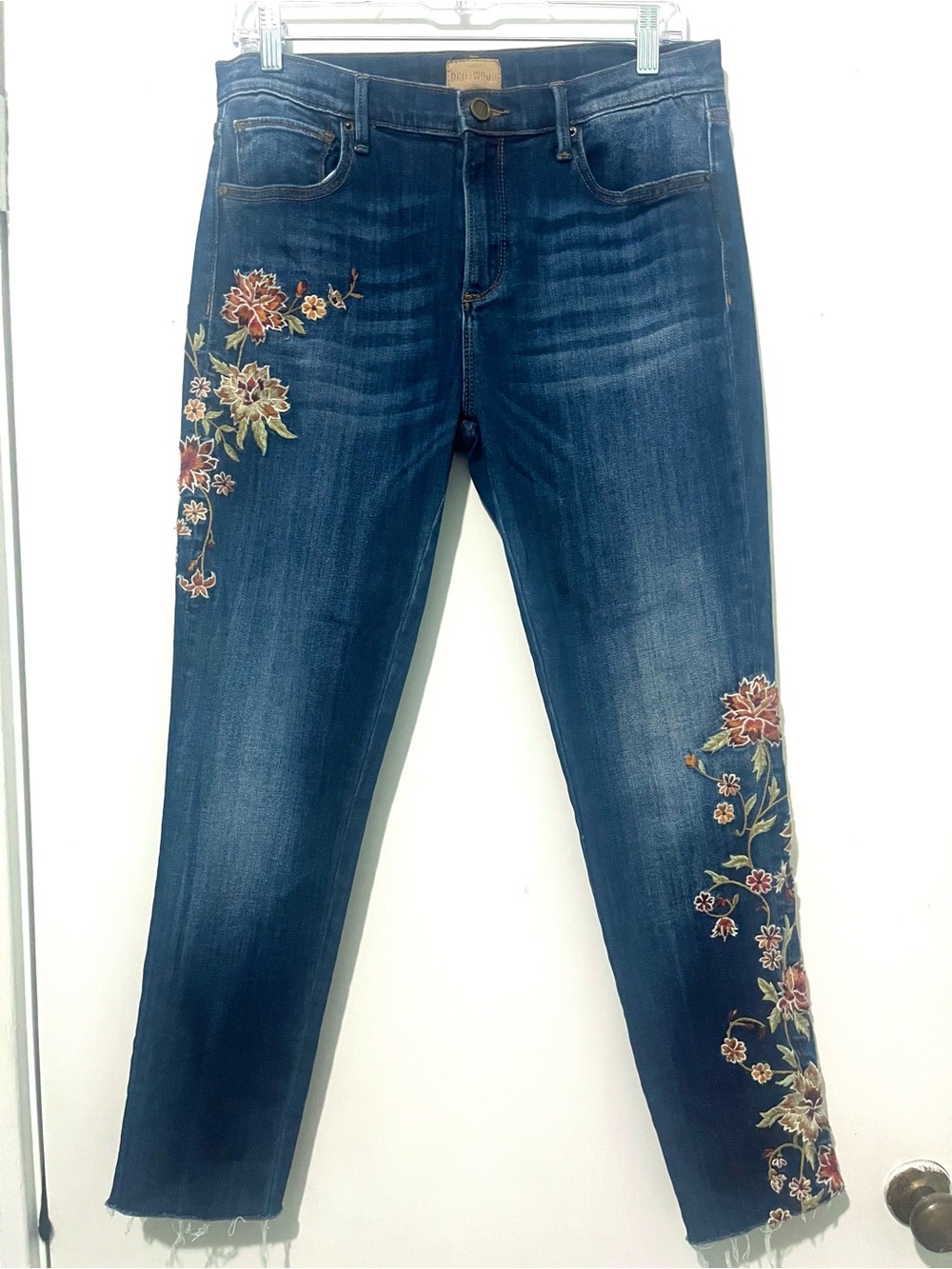 Driftwood embroidered floral dark blue skinny jeans